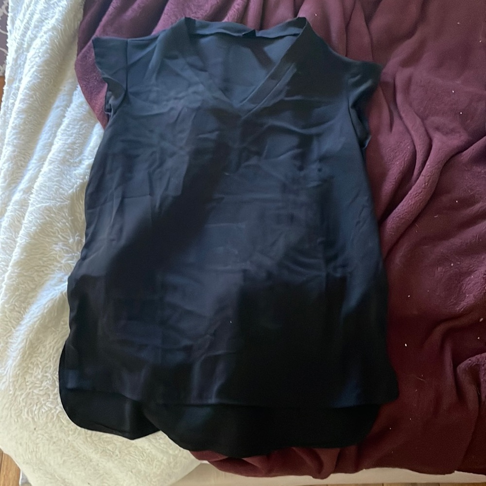 CUTE BLACK TOP